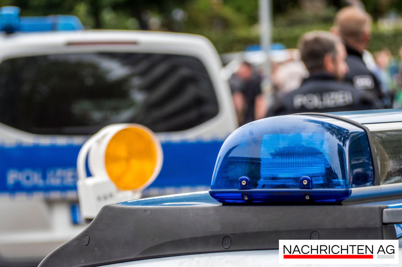 Auffahrunfall in Schwabing-Freimann: Fünf Fahrzeuge betroffen und Pendler im Stau